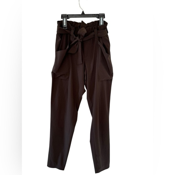 Athleta Skyline Tapered FeatherWeight stretch  Pants Tie Waist Brown Size 4 - Picture 2 of 9